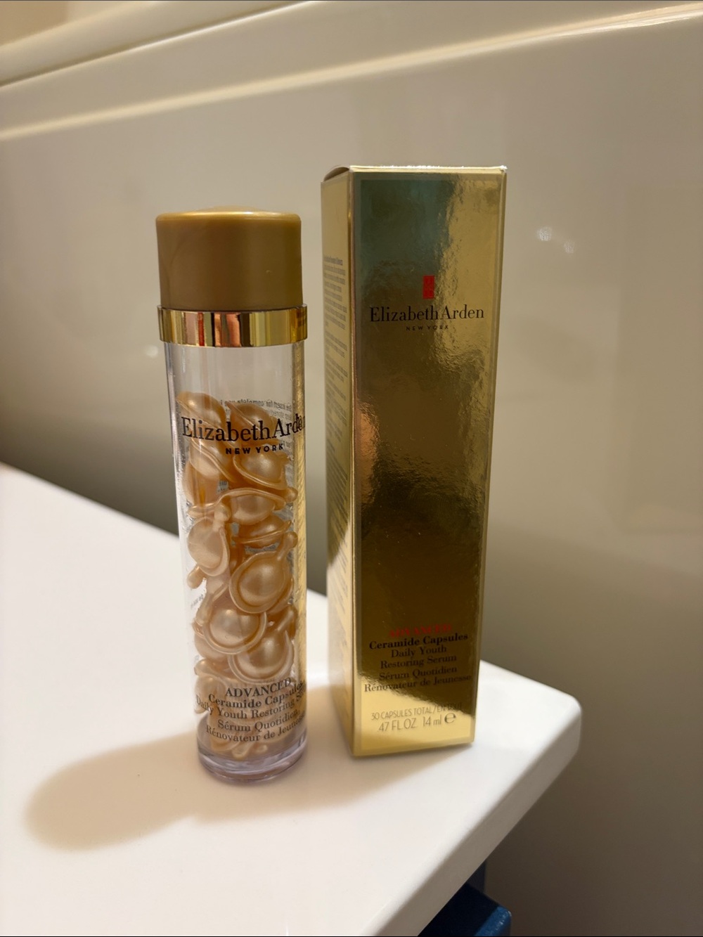 Elizabeth Arden Advanced Ceramide Capsules Daily Youth Restoring Serum 47oz14ml